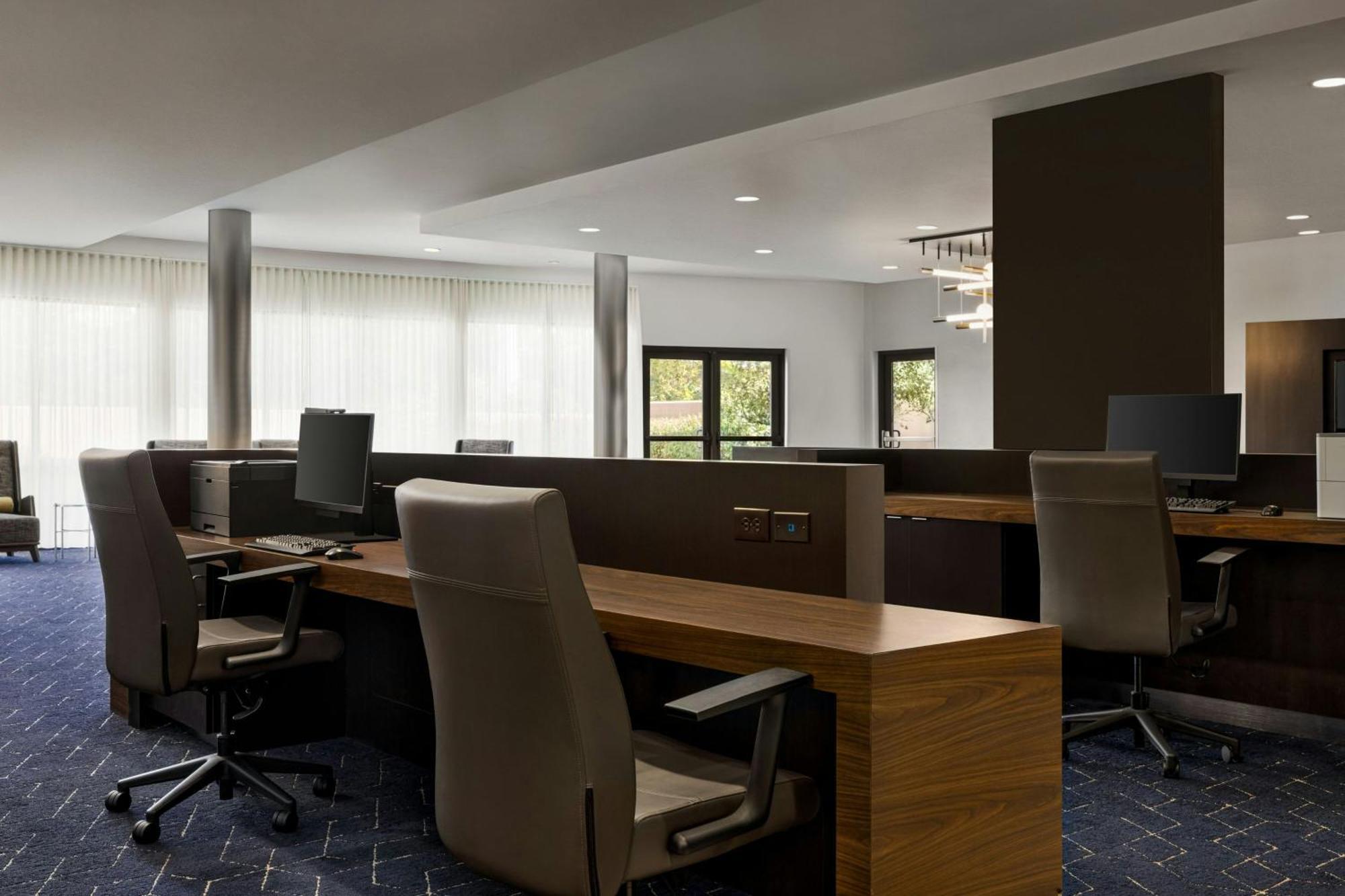 Courtyard Mt. Holly Westampton Hotel Екстериор снимка