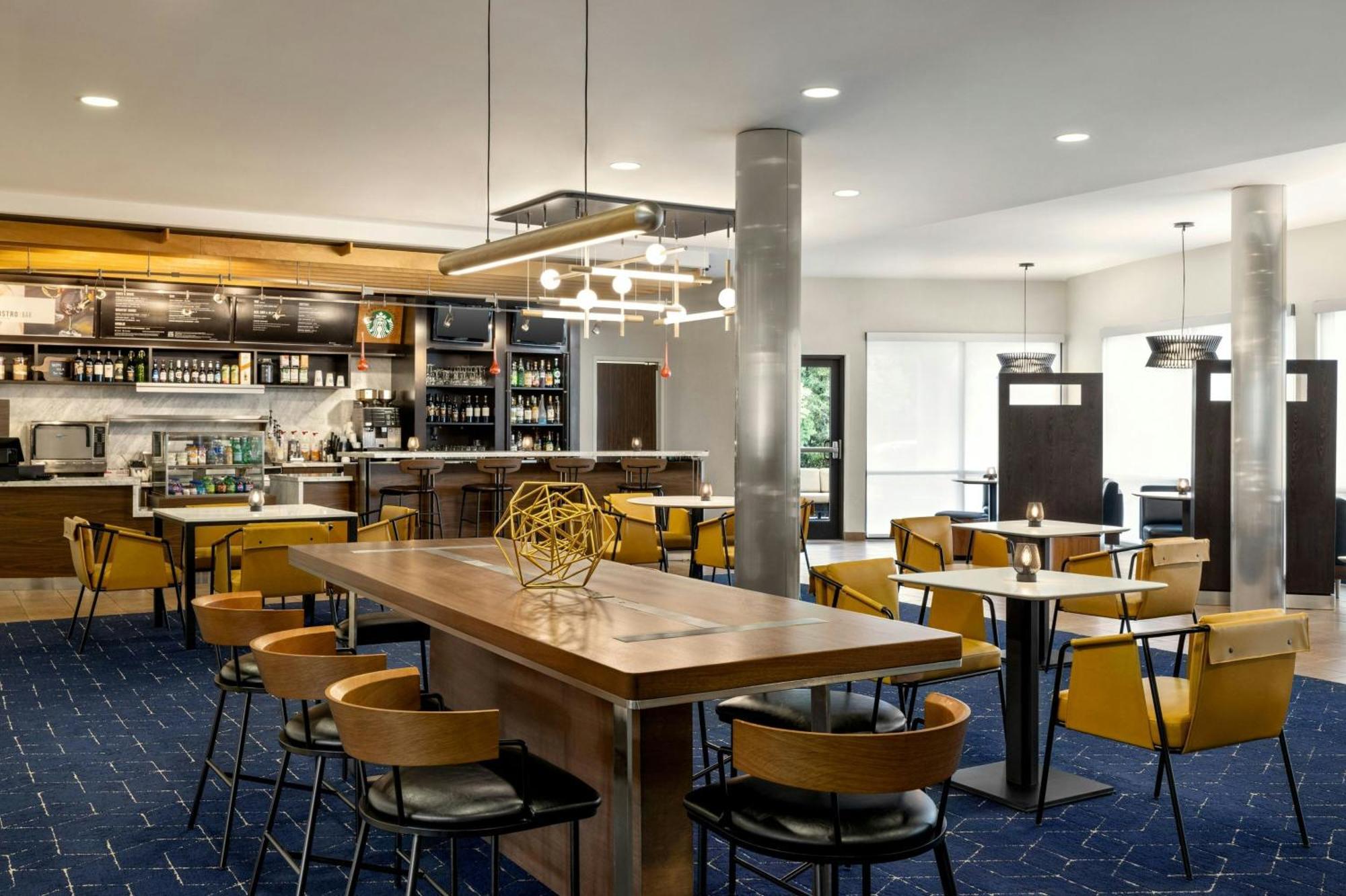 Courtyard Mt. Holly Westampton Hotel Екстериор снимка