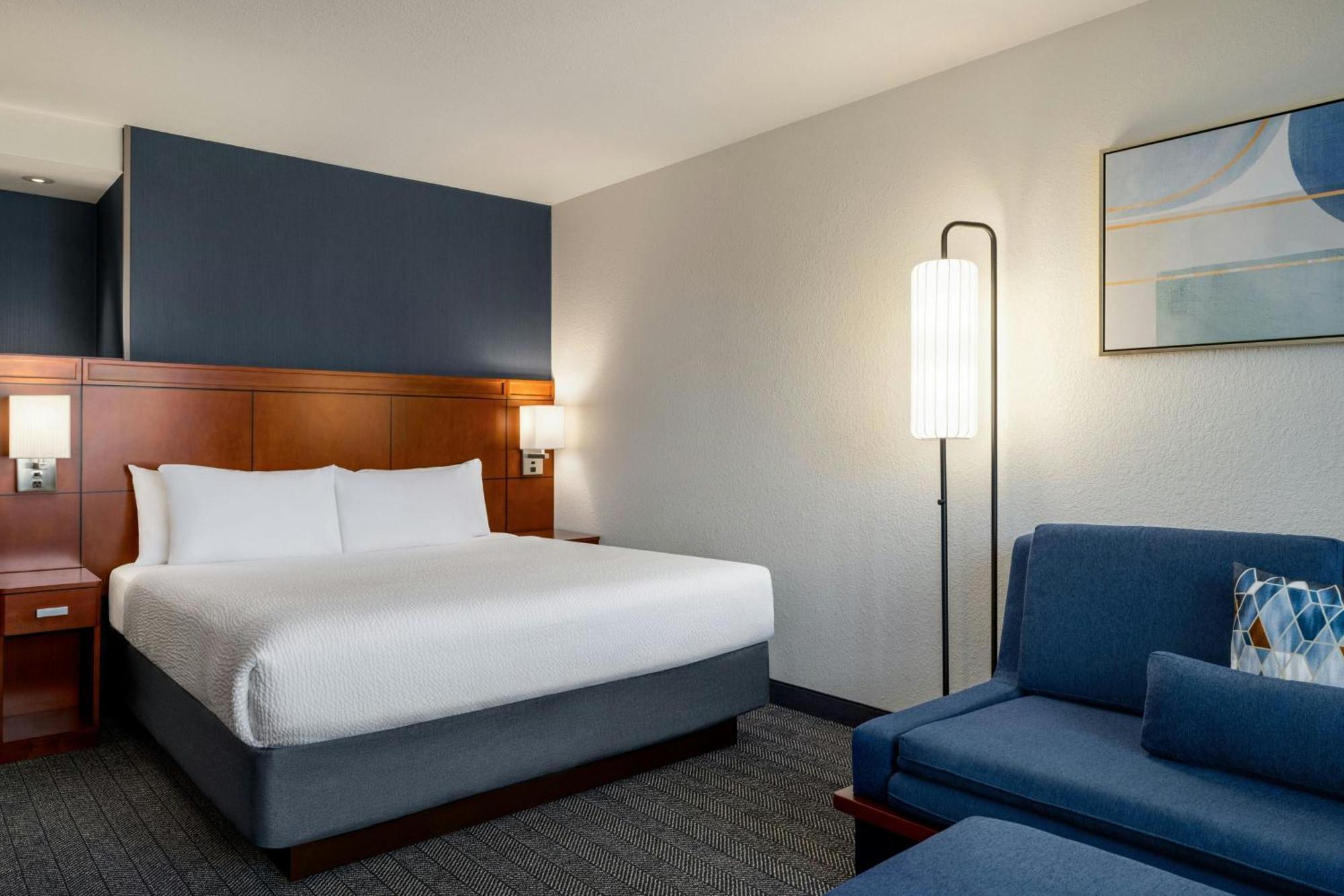 Courtyard Mt. Holly Westampton Hotel Екстериор снимка